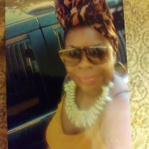 Meet your Posher, Avery